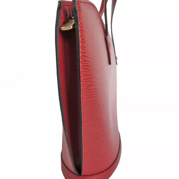 LOUIS VUITTON Epi Saint JacquesHandbag Red Epi Leather - Picture 3 of 12